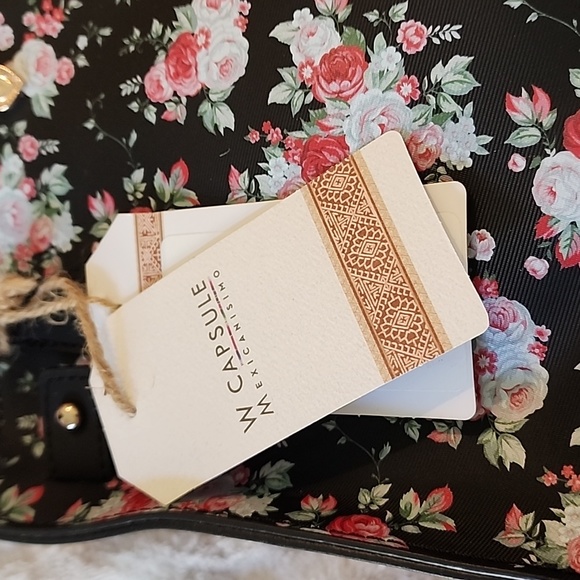 W Capsule Mexicanisimo purse. New - Picture 7 of 10